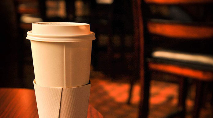 Papierowe kubki do kawy idealne do codziennego użytkowania Papierowe kubki do kawy idealne do codziennego użytkowania