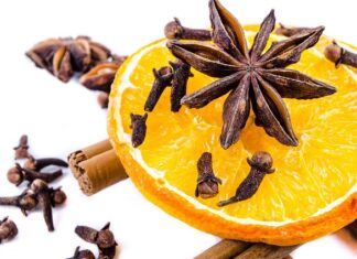 Co się dodaje do swojskiej kiełbasy?